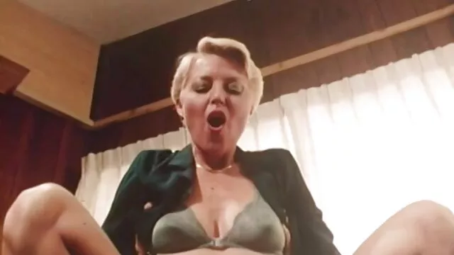 Chcesz amatorki filmy darmowe go obejrzeć po wypiciu kawy,