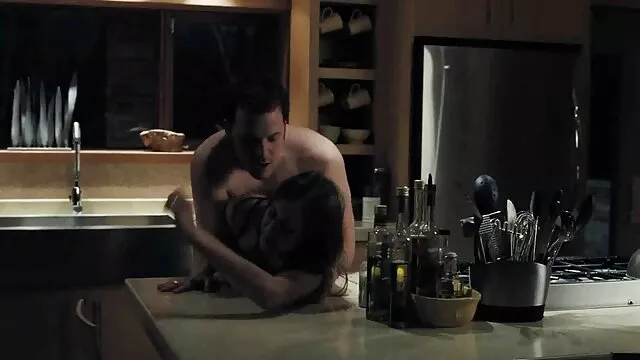 Masturbacja na amatorki filmy darmowe łóżku,